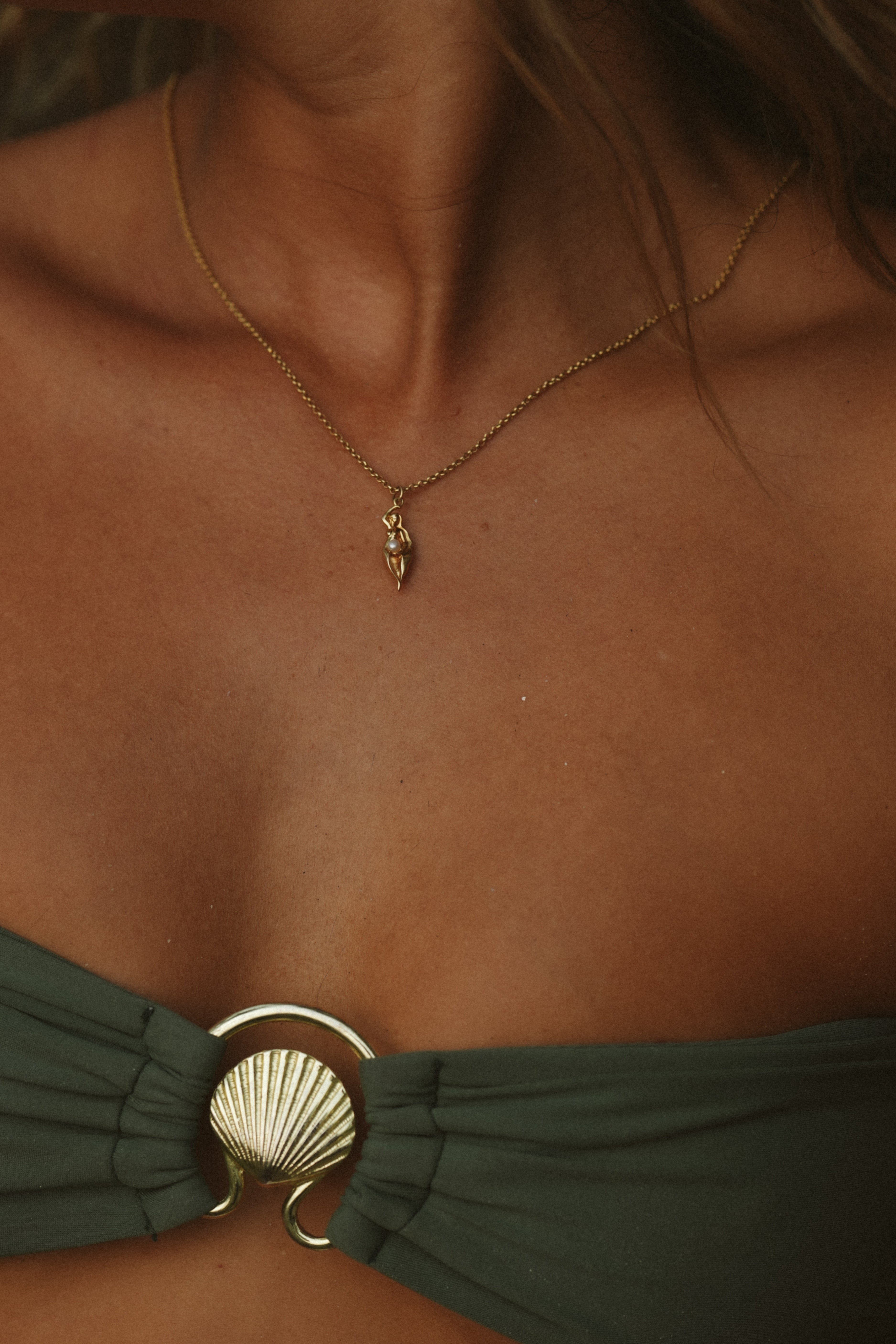 OYS GODDESS CHARM on CHAIN Gold